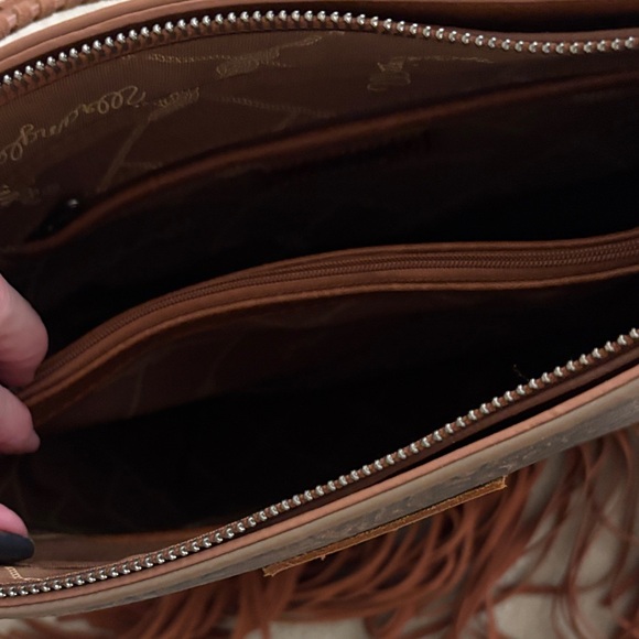 NWT Wrangler Floral Embossed Brown Fringe Shoulder Bag - Picture 7 of 9